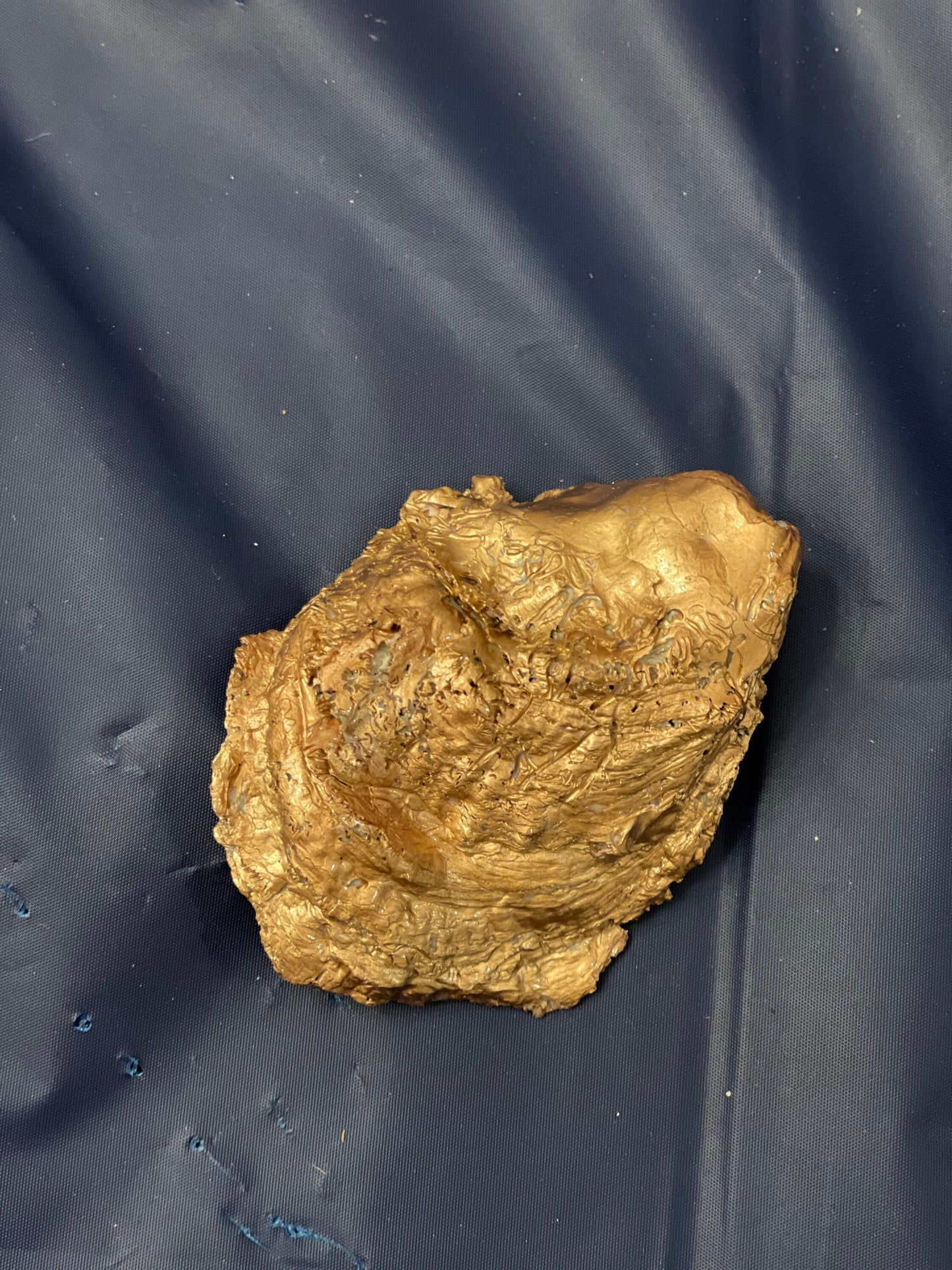 Gold leaf trim oyster trinket dish/jewelry tray