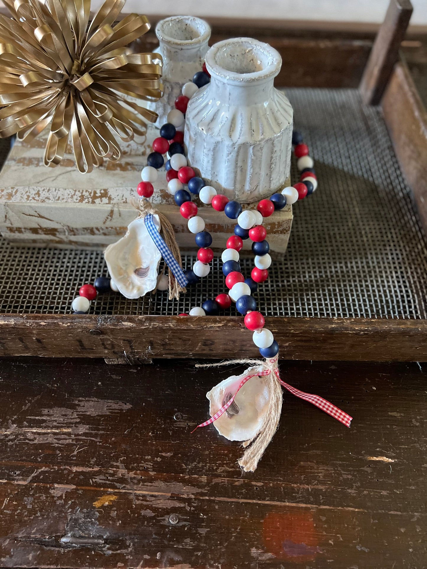 Oyster garland with twine tassel