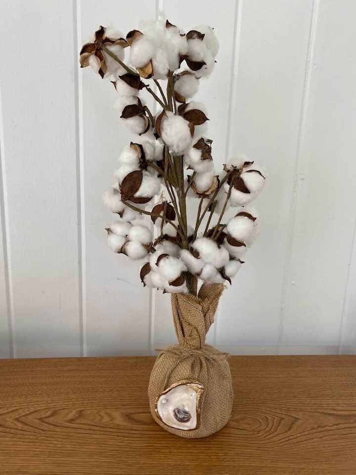 Oyster and cotton accent piece