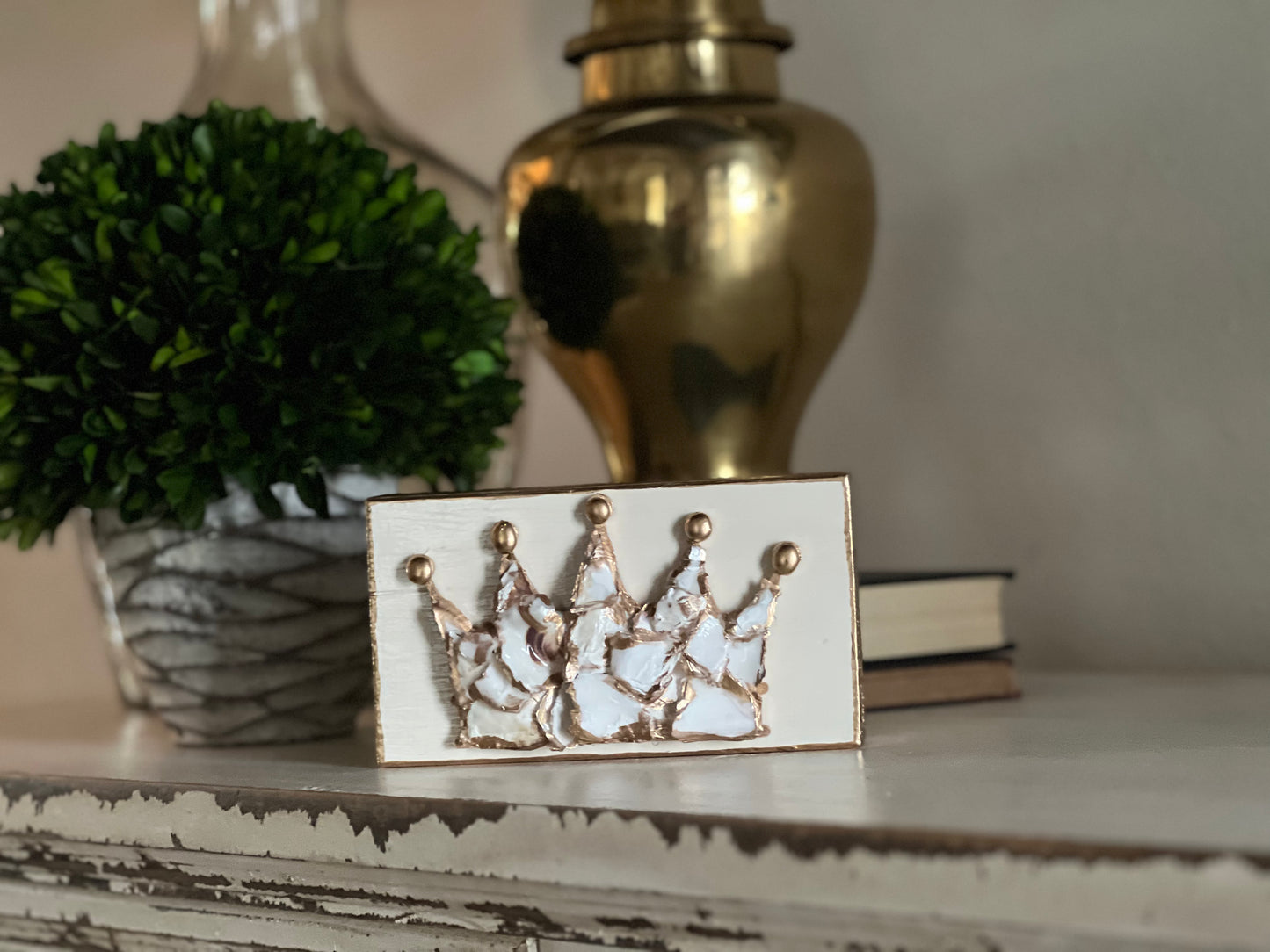 Crown crushed oyster block