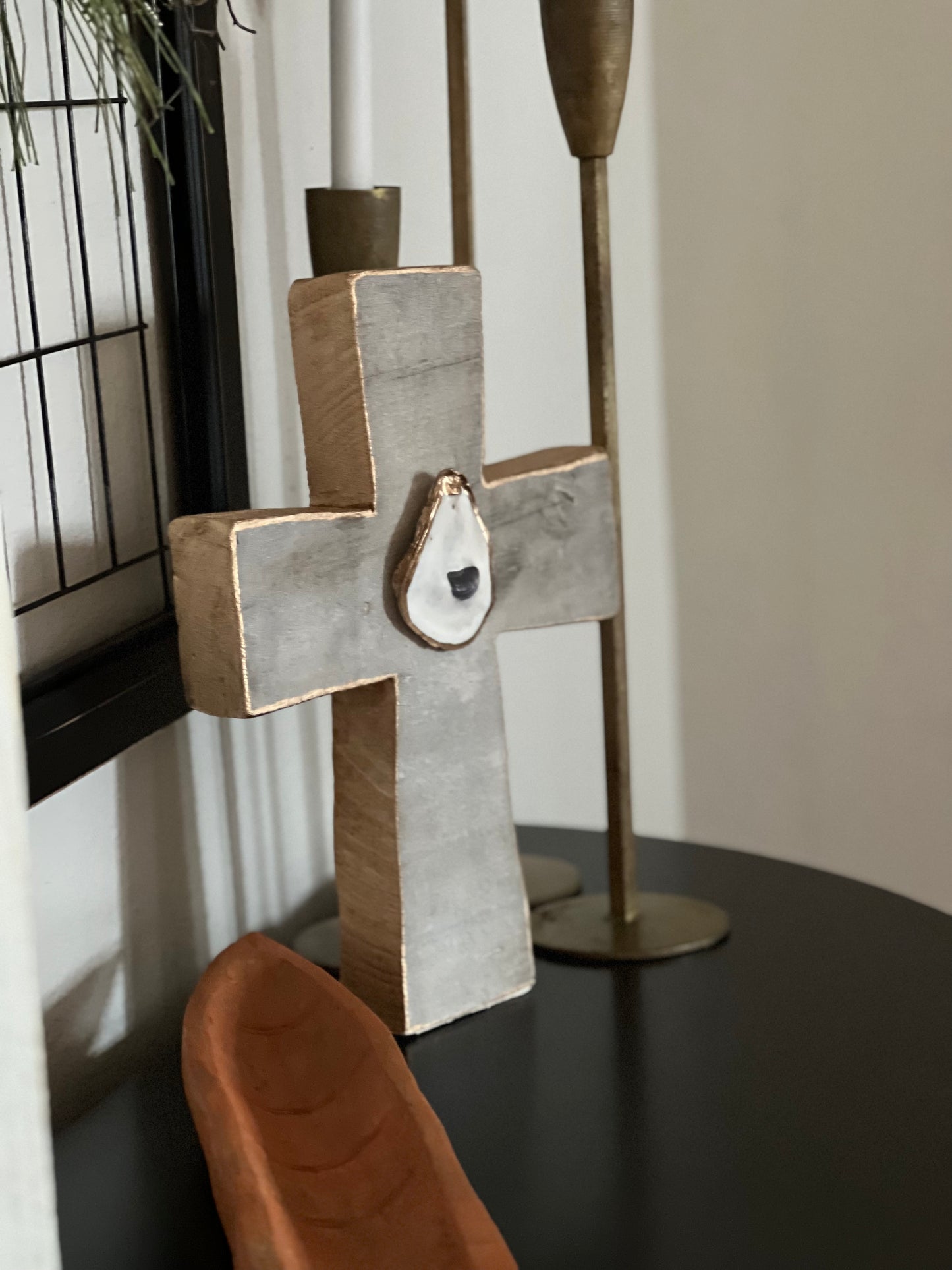 Wooden oyster cross accent