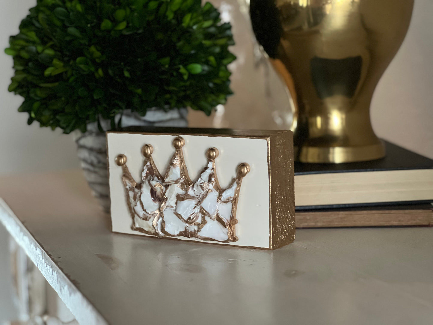 Crown crushed oyster block