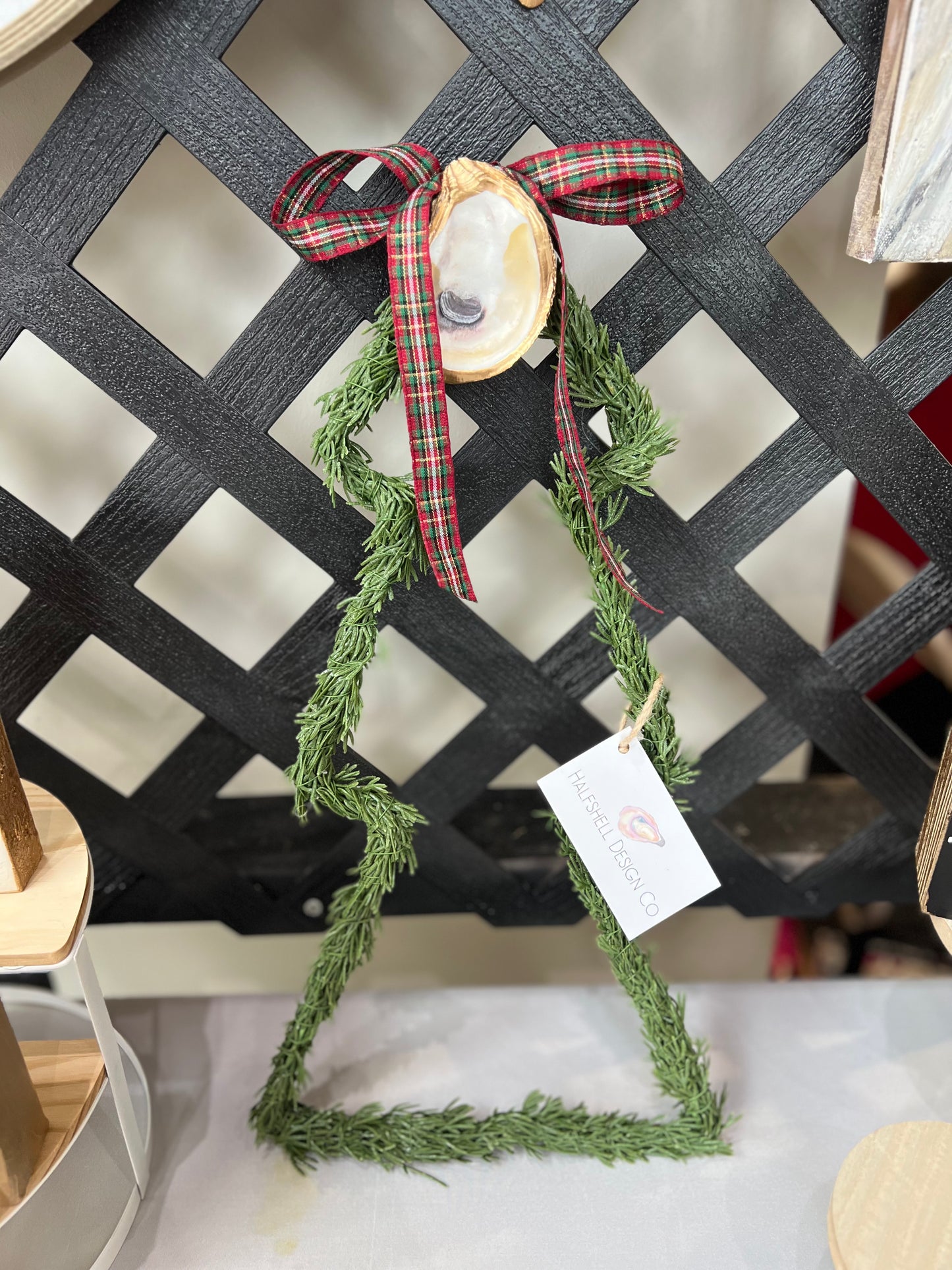 Christmas tree oyster shell door hanger