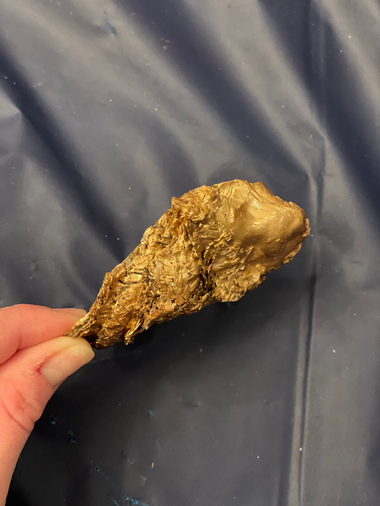 Gold leaf trim oyster trinket dish/jewelry tray