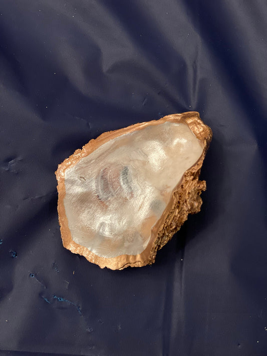 Gold leaf trim oyster trinket dish/jewelry tray