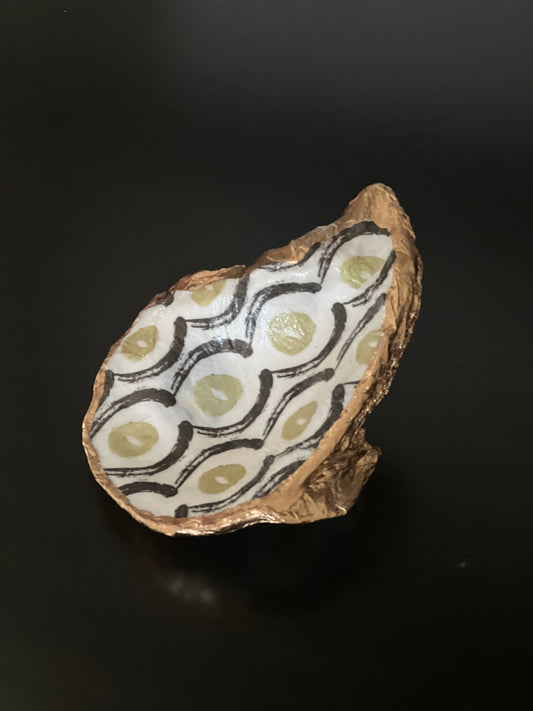 Decoupaged double-sided Oyster trinket