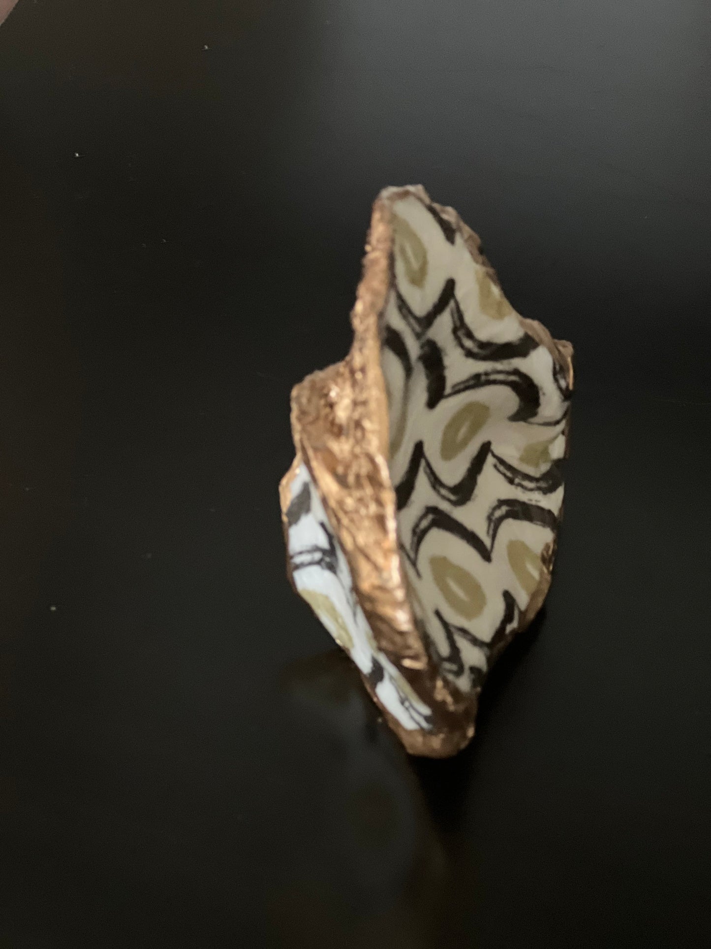 Decoupaged double-sided Oyster trinket