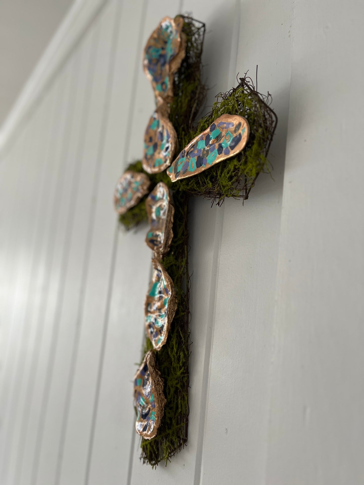 Oyster cross