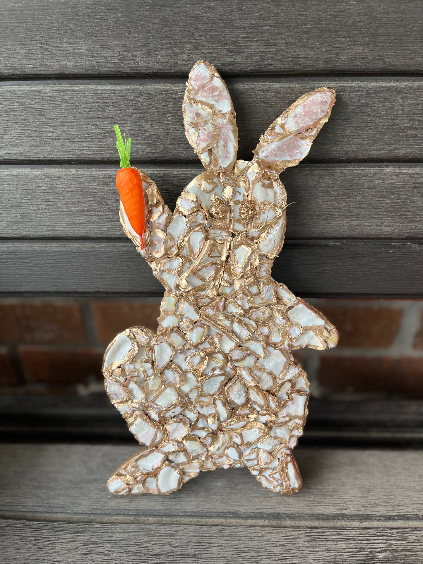 Crush oyster bunny sitter