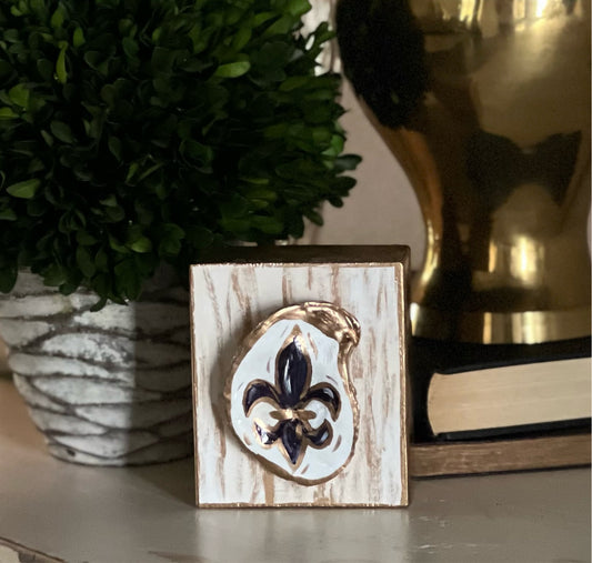 Hand painted oyster art