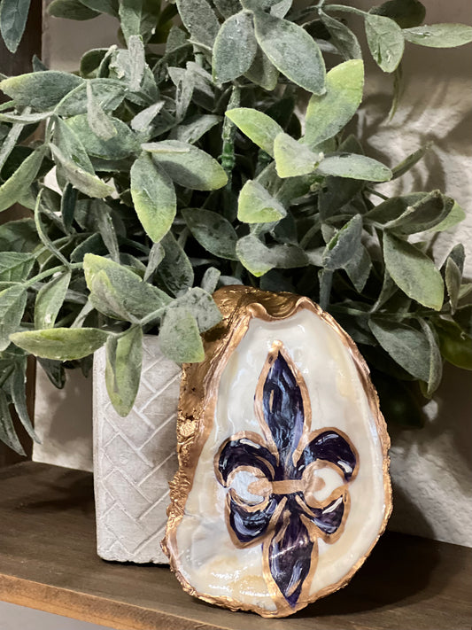 Hand painted Fleur de lis oyster trinket