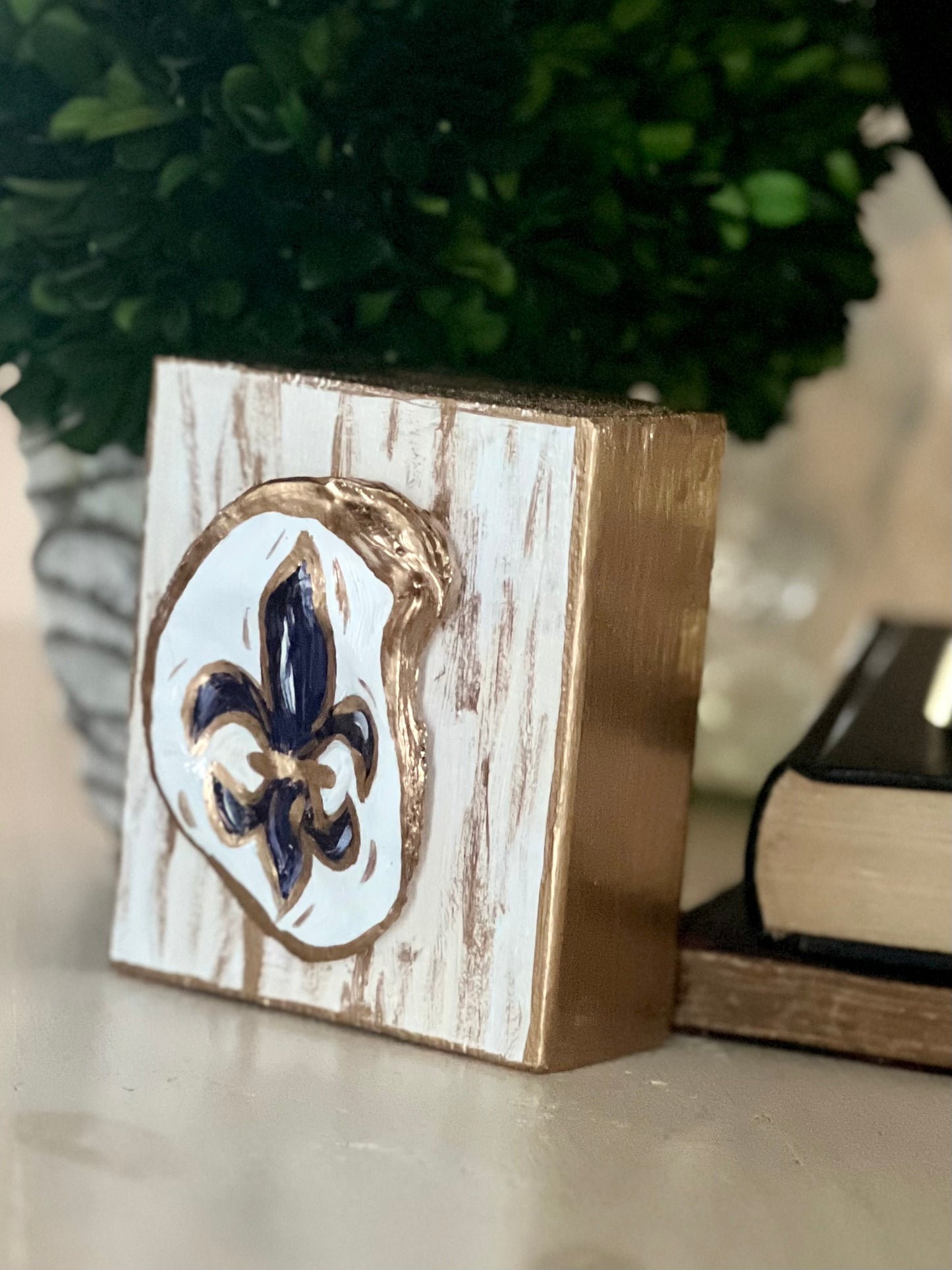 Hand painted oyster art