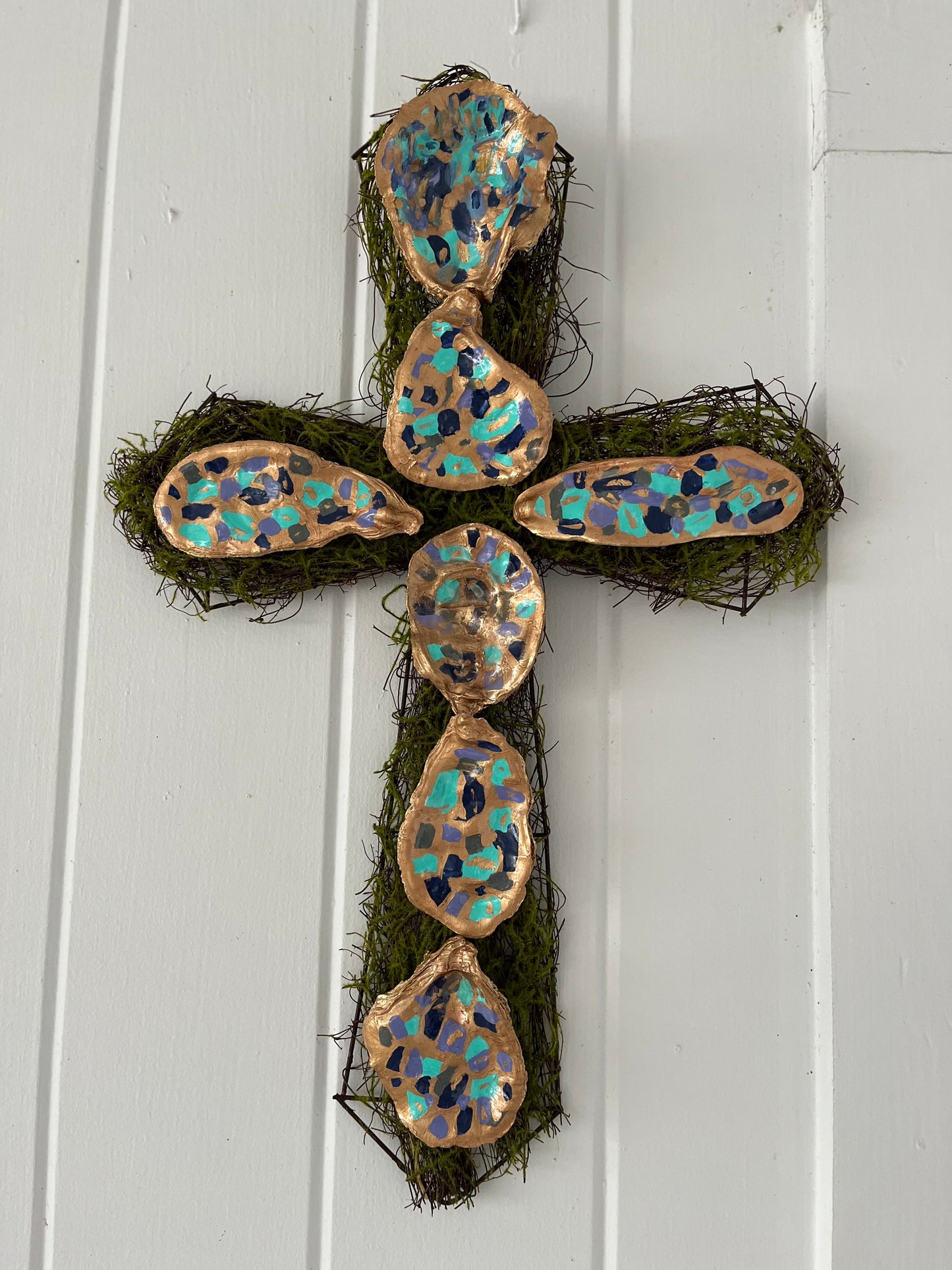 Oyster cross